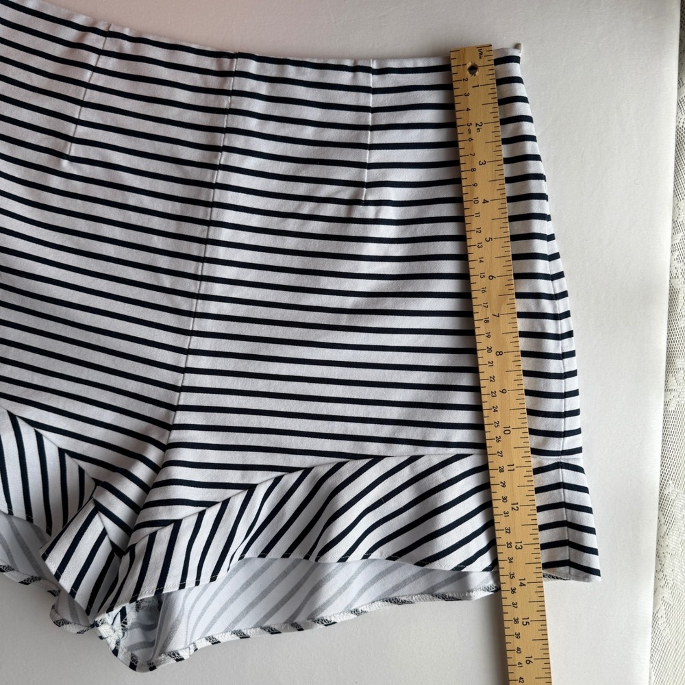 Zara Women Navy White Striped Ruffle Hem High Waisted Shorts Size Large - Picture 2 of 11